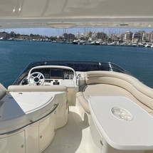 Azimut 62E