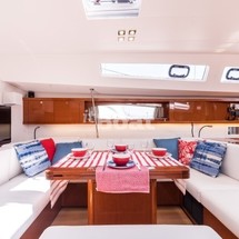 Beneteau Oceanis 60