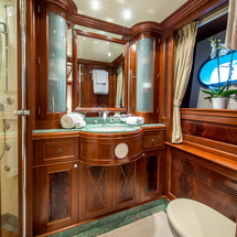 Benetti Classic 120