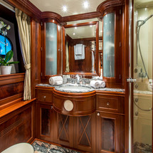 Benetti Classic 120