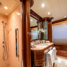 Benetti Classic 120