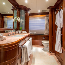 Benetti Classic 120