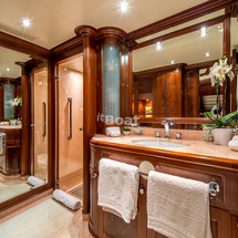 Benetti Classic 120