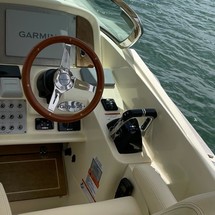 Chris-Craft Calypso 26