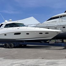 Sea Ray 450 Sundancer