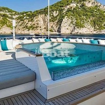 Sunseeker 131 Yacht