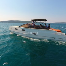 Velvette Cruiser 33 Intelligent