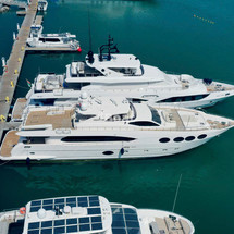 Majesty Yachts 105