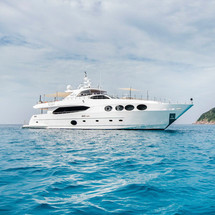 Majesty Yachts 105