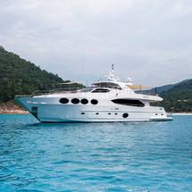 Majesty Yachts 105