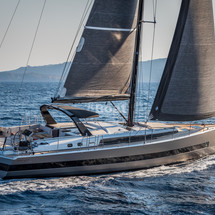 Beneteau Oceanis Yacht 62