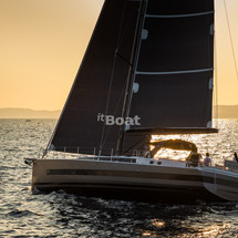 Beneteau Oceanis Yacht 62