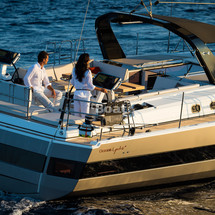 Beneteau Oceanis Yacht 62