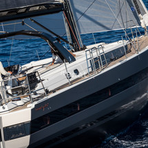 Beneteau Oceanis Yacht 62