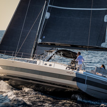 Beneteau Oceanis Yacht 62