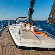 Beneteau Oceanis Yacht 62