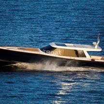 Contest Yachts 52MC Flybridge