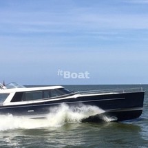 Contest Yachts 52MC Flybridge