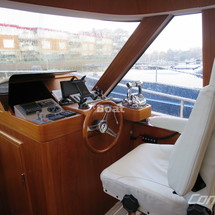 Contest Yachts 52MC Flybridge