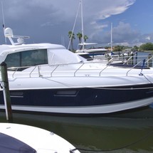 Cruisers Yachts 48 Cantius