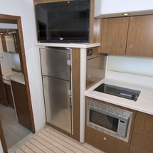 Cruisers Yachts 48 Cantius