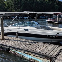 Sea Ray 240 Sundeck