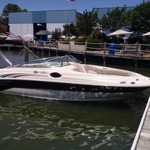 Sea Ray 240 Sundeck