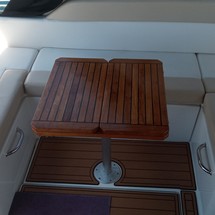 Sea Ray 370 Venture