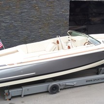 Chris-Craft Launch 27