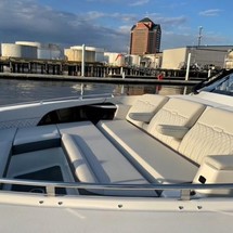 Sea Ray 370 Sundancer