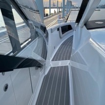 Sea Ray 370 Sundancer