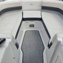 Chaparral 230 SunCoast