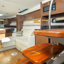 Sea Ray Sundancer 350