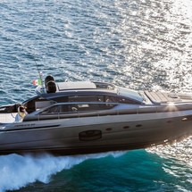 Pershing 62