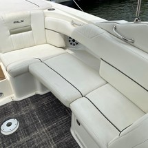 Sea Ray 270 SLX