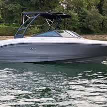 Sea Ray SPX 210