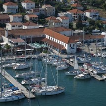 Bavaria 42 Cruiser