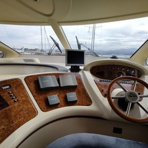 Azimut 46