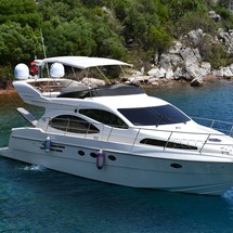 Azimut 46