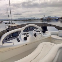 Azimut 46