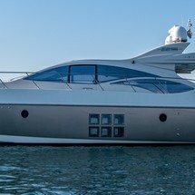 Azimut 68S