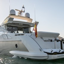 Azimut 68S