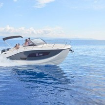 Quicksilver Activ 875 Sundeck