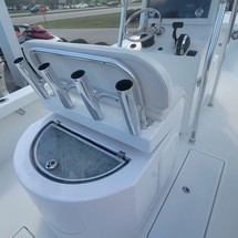 Hydra-sports bay bolt 2000 center console