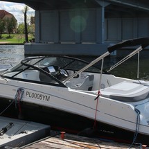 Bayliner VR5 Cuddy