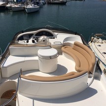 Azimut 46