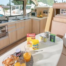 Cantieri estensi goldstar 560 c fly