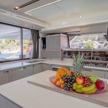 Fountaine Pajot Power 67