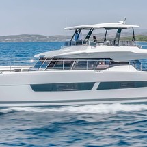 Fountaine Pajot Power 67