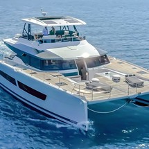 Fountaine Pajot Power 67